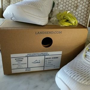 White NWT Performance sneaker